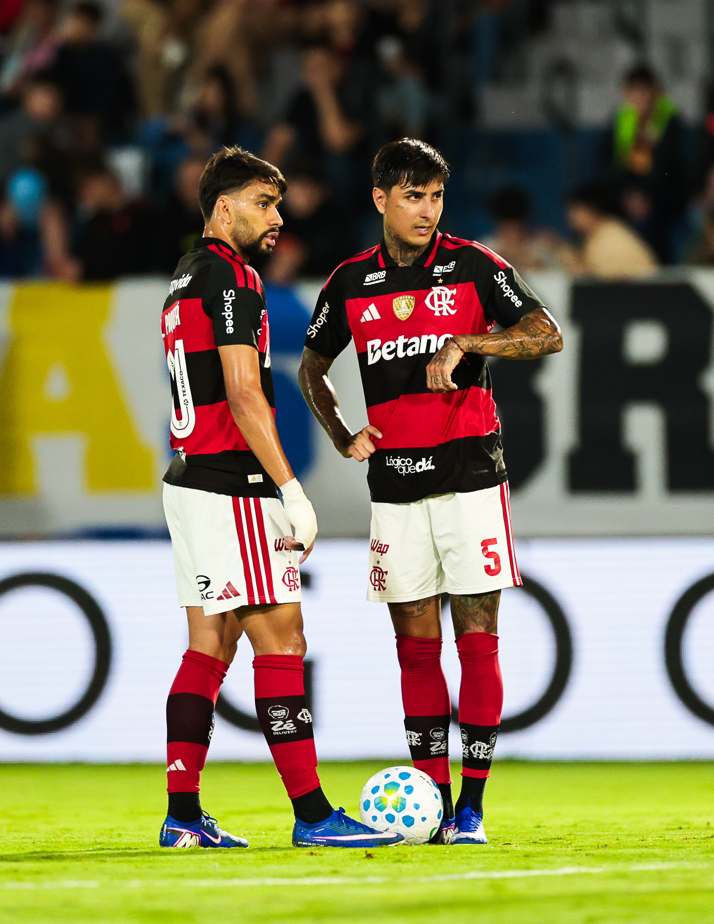 Flamengo sees the ghost of expulsions return and reaches five red cards in 2026
