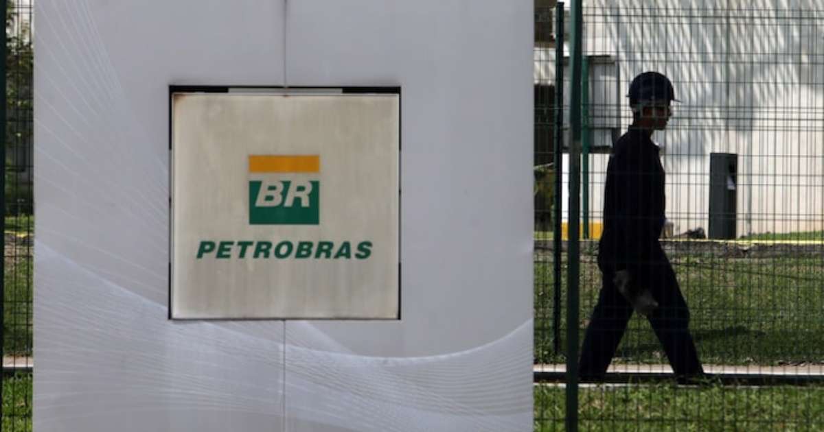 'Government harms Petrobras minority shareholder by questioning auction,' says Adriano Pires