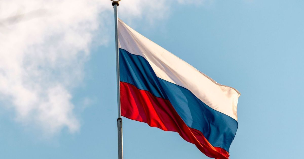 Area near Russia's largest oil refinery damaged by drones