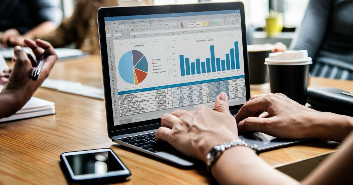 Spreadsheets and free apps: how to efficiently control monthly expenses