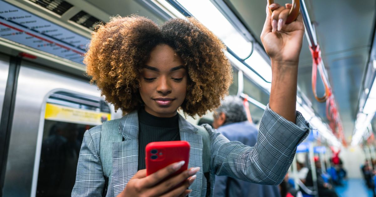 Galaxy S26 gets "digital shield" against curious eyes