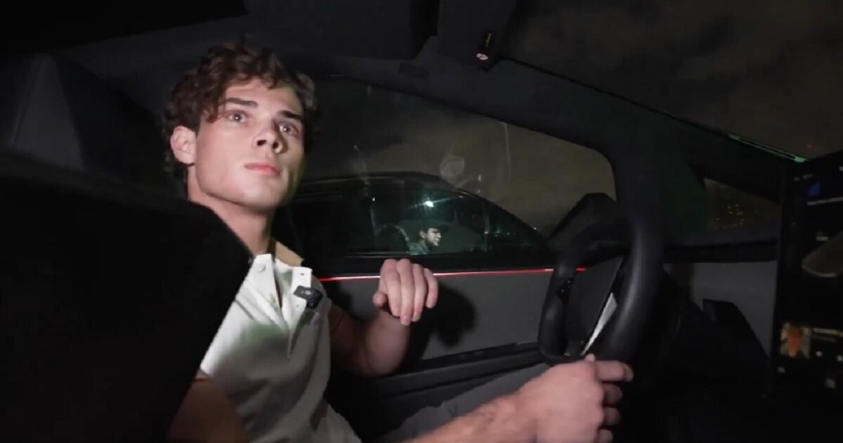 Streamer Runs Over Follower During Live Broadcast