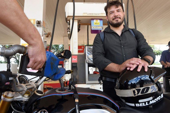 Brasilia Residents are Paying More for Fuel