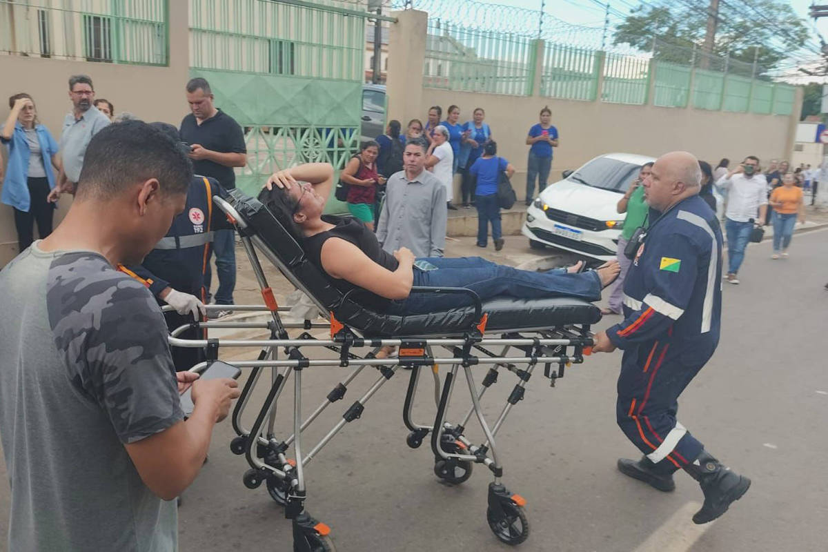 Parents desperate after shooting at school in Rio Branco
