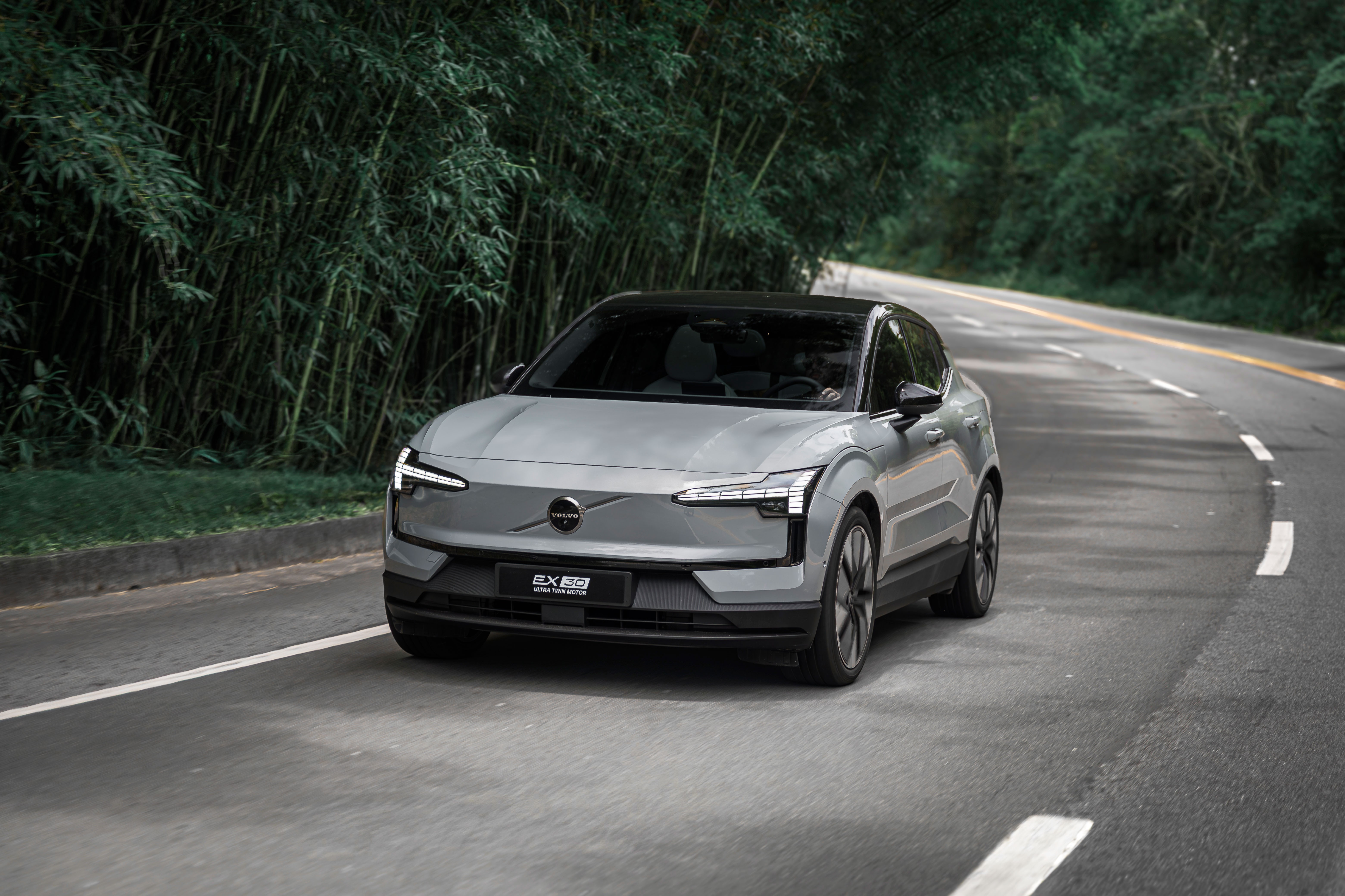 Volvo EX30 Ultra Twin Motor: How is the fastest SUV ever registered by the brand in Brazil?