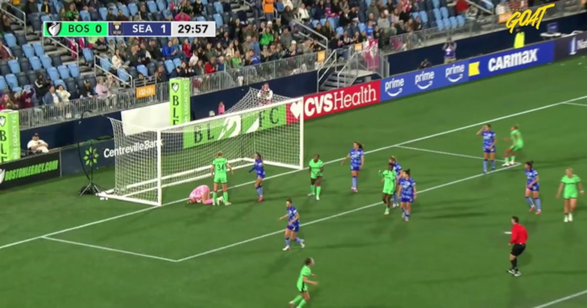 Boston Legacy (W) - Seattle Reign (W) 0 - 1 | GOALKEEPER DEFENSE - Claudia Dickey