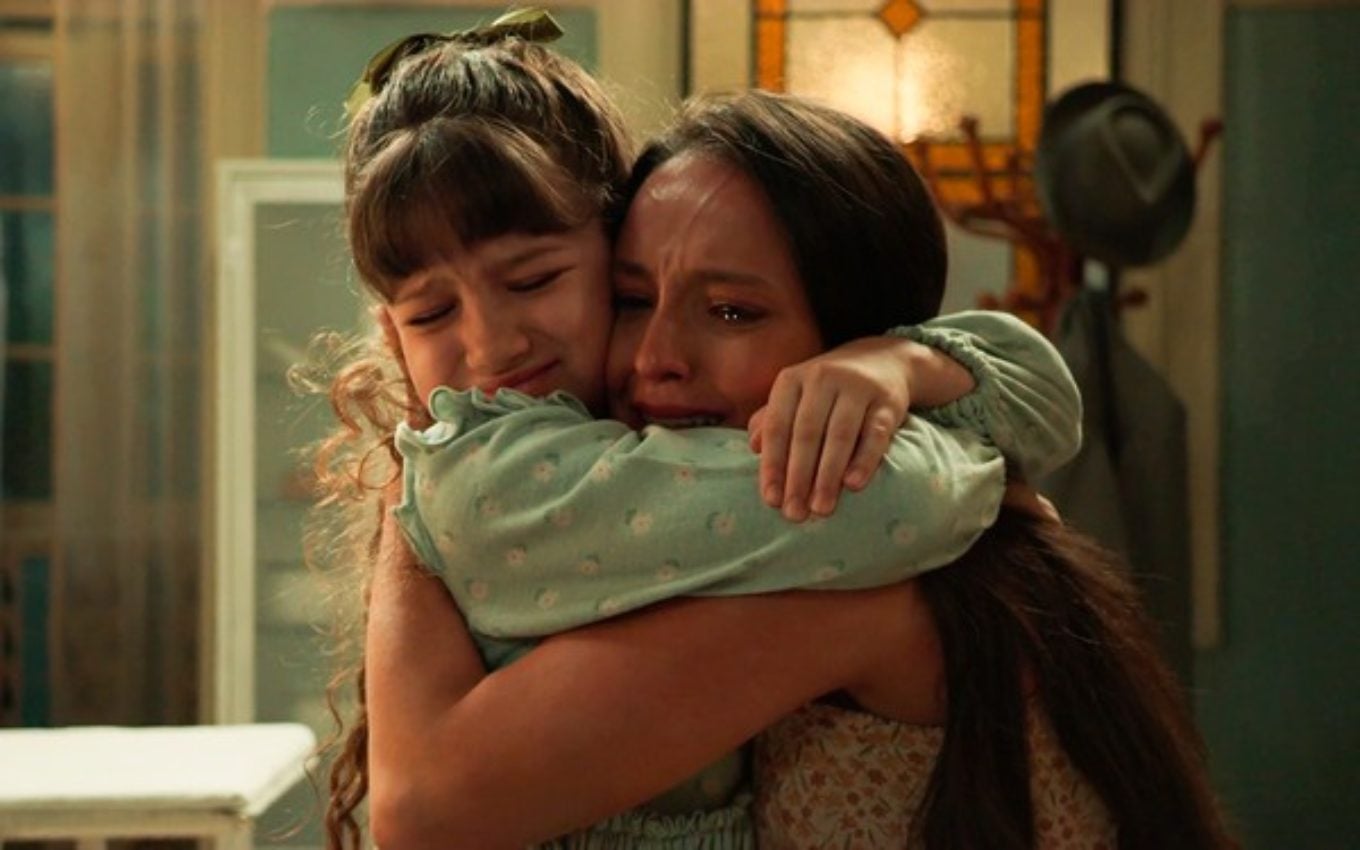 Estela Confesses to Being Anabela's Mother in Êta Mundo Melhor!