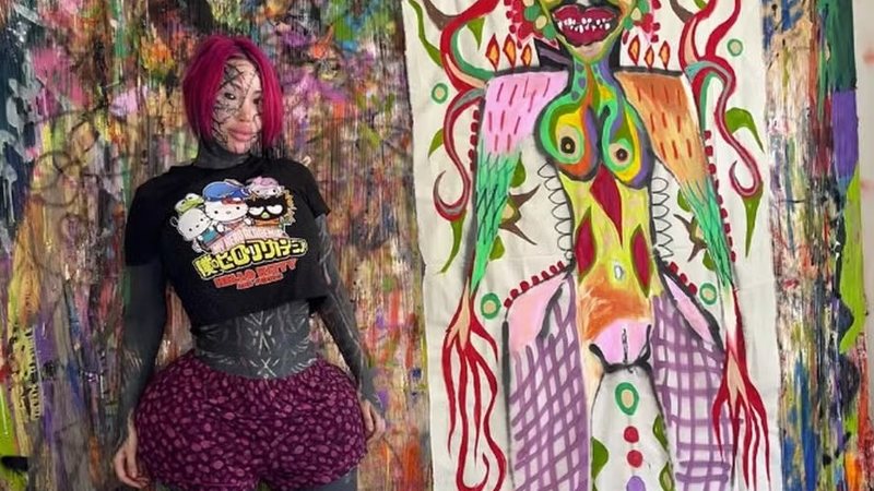 Porn actress famous for 10-kilo breasts dies in Thailand