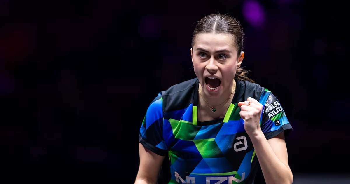 Bruna Takahashi comes back against Bernadette Szocs and advances to the round of 16 in Macau